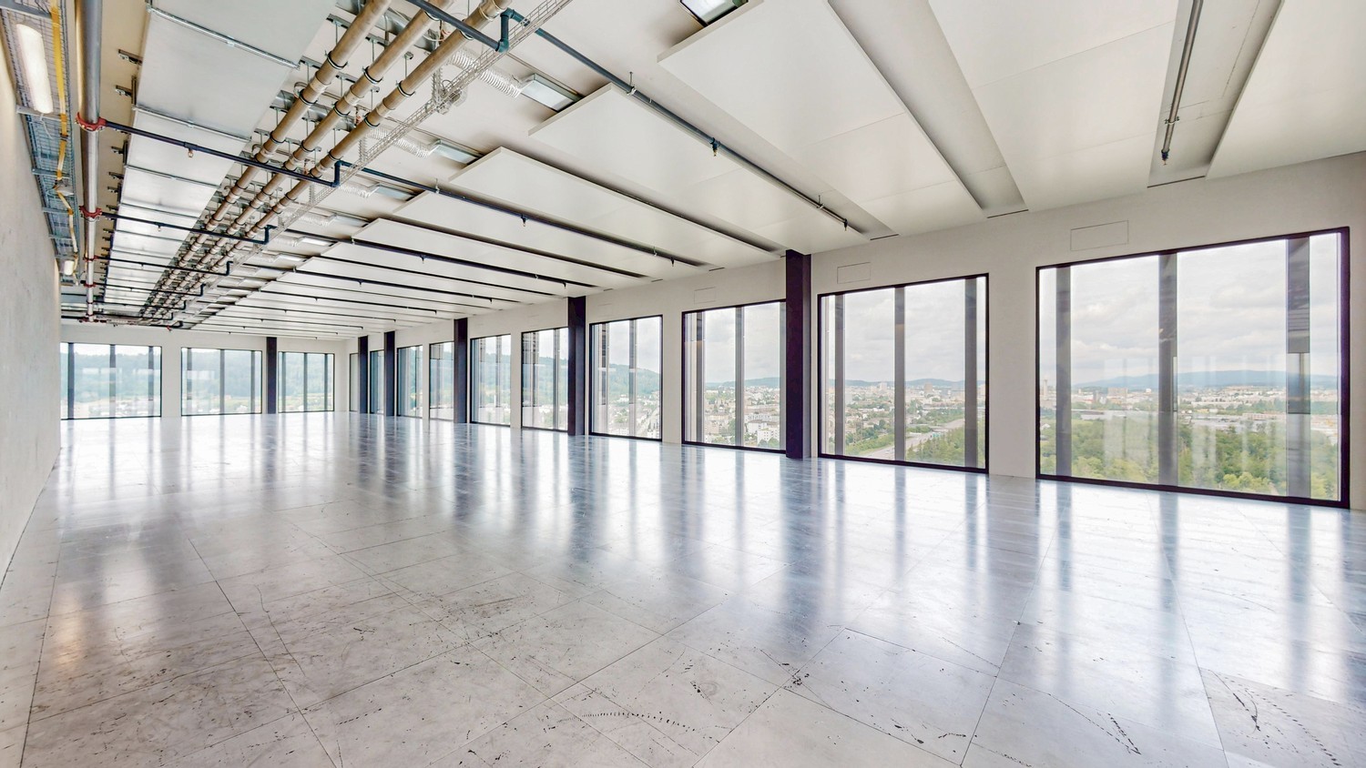 718m² de bureaux