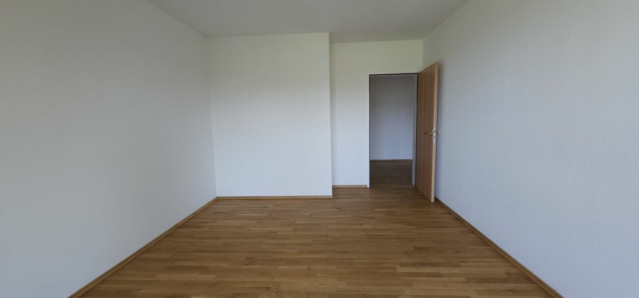 5 rooms apartment