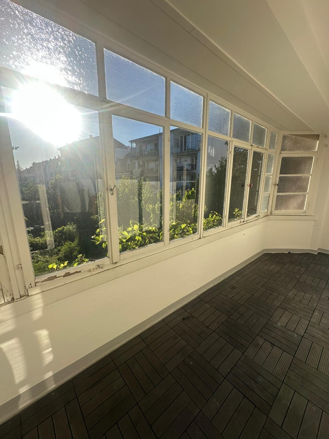 5 rooms apartment