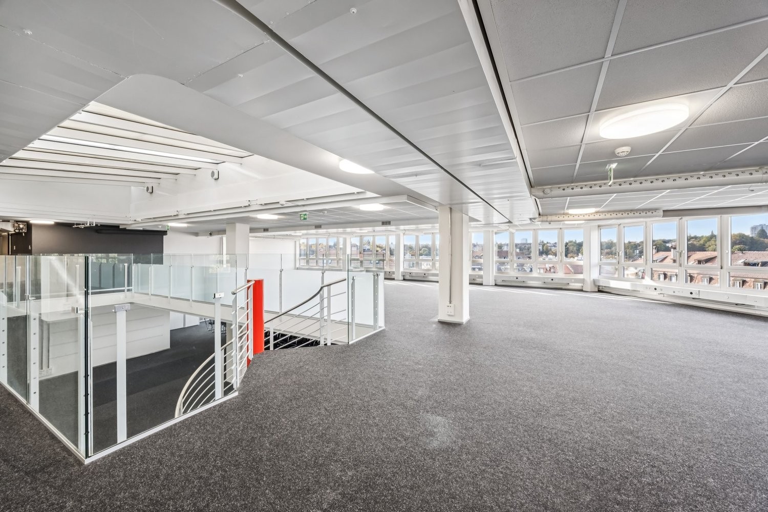 5000m² commercial