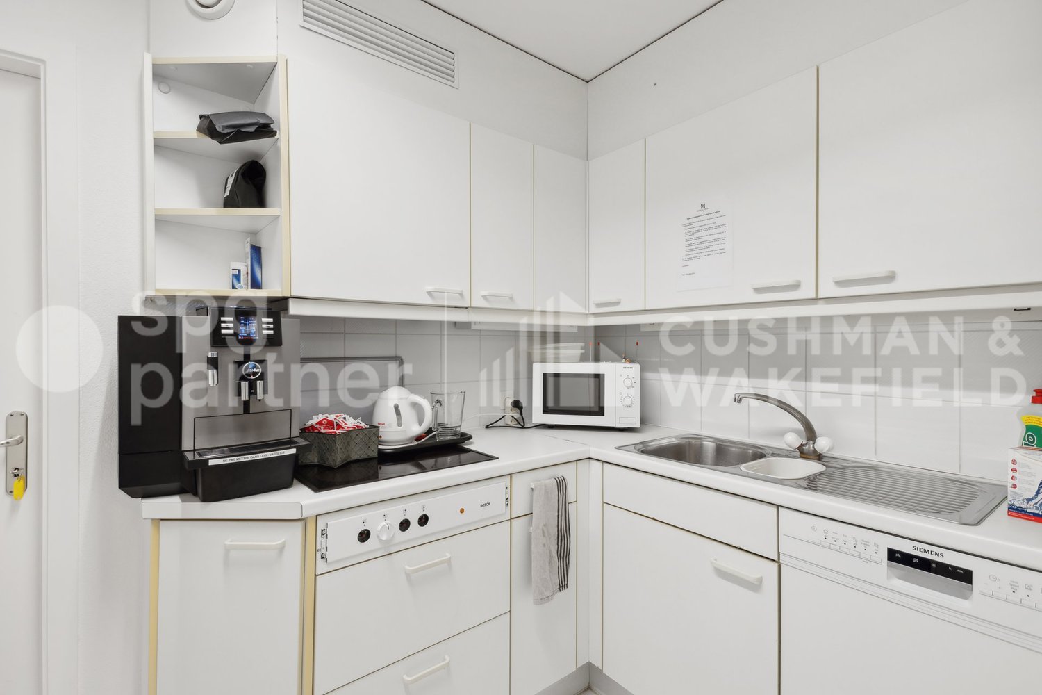 170m² office