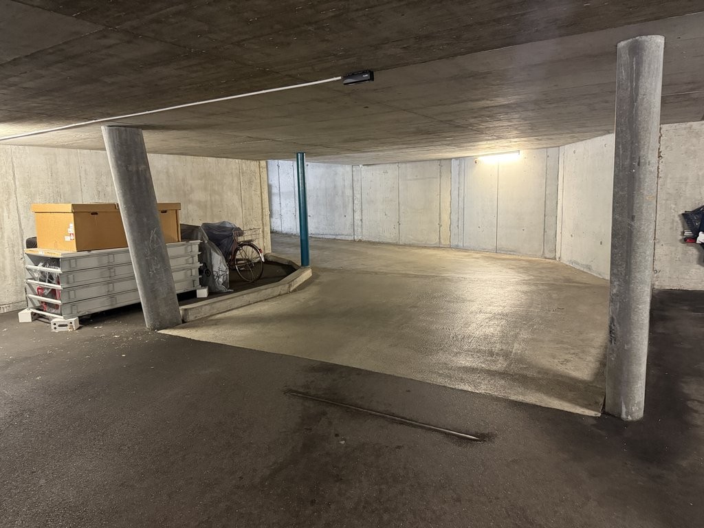 Posto auto in autorimessa
