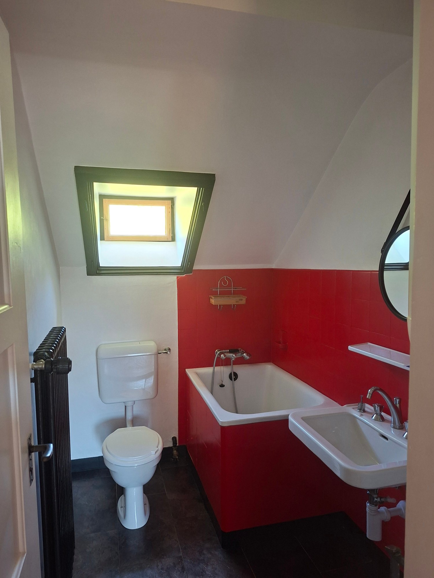 5 rooms apartment