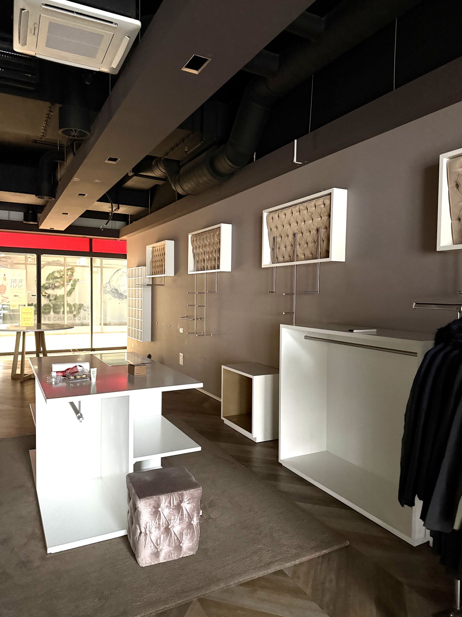 negozio di 85m²