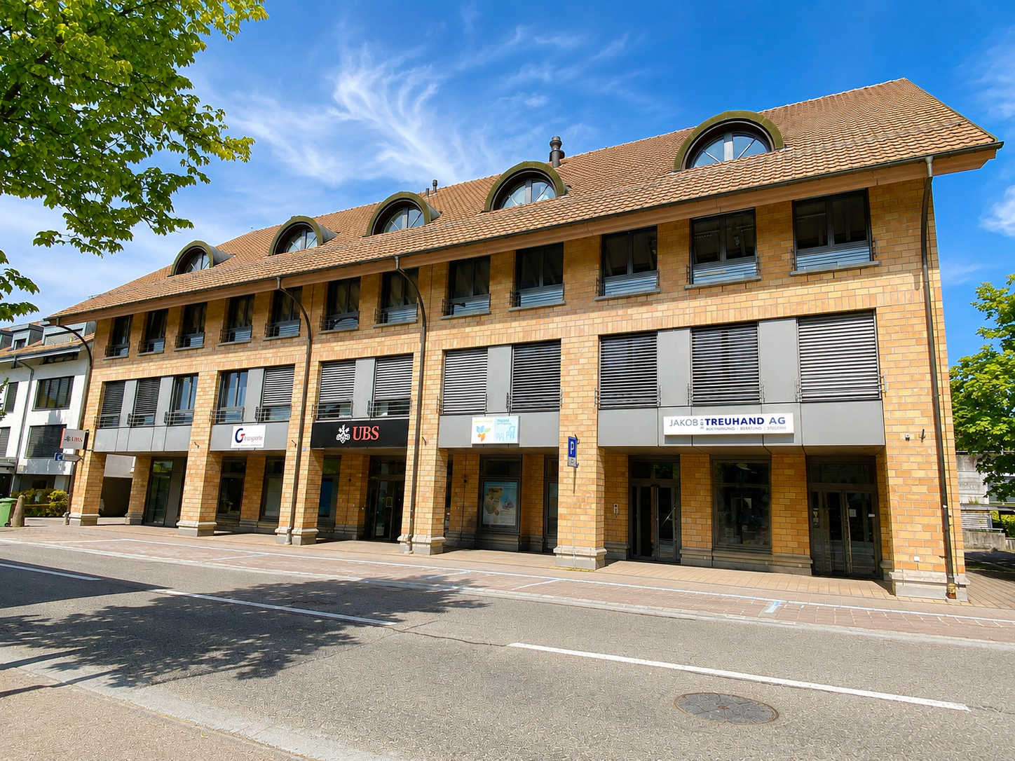 73m² commerciale