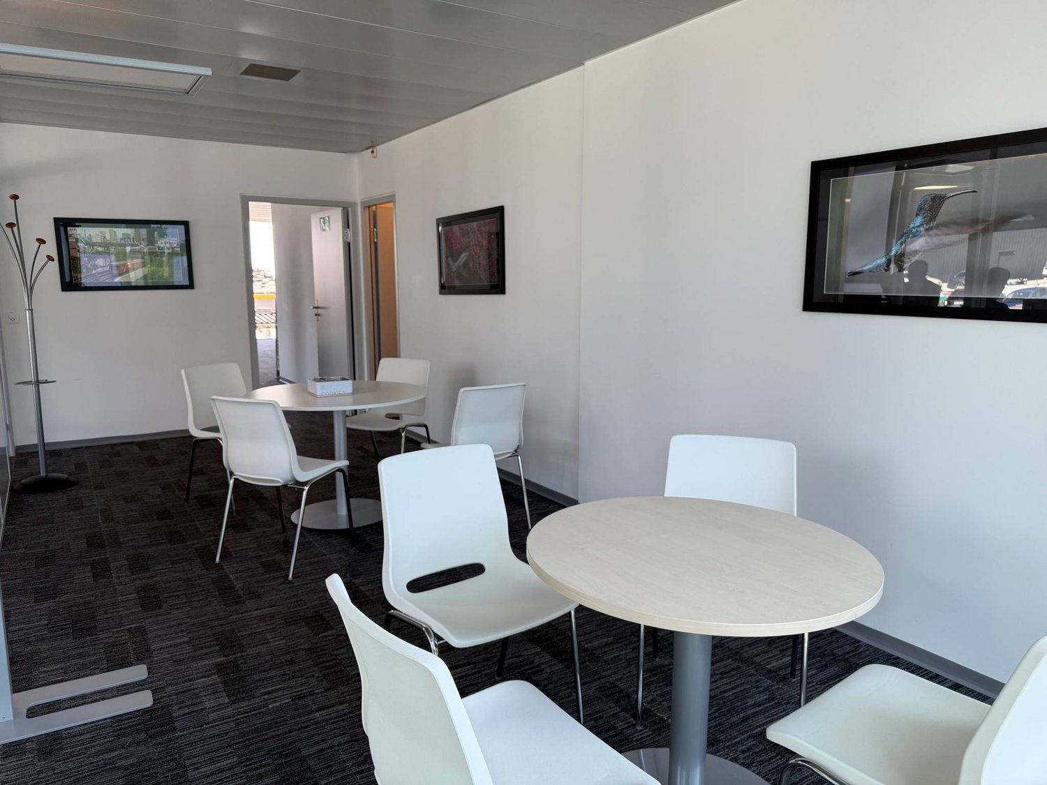 229m² office