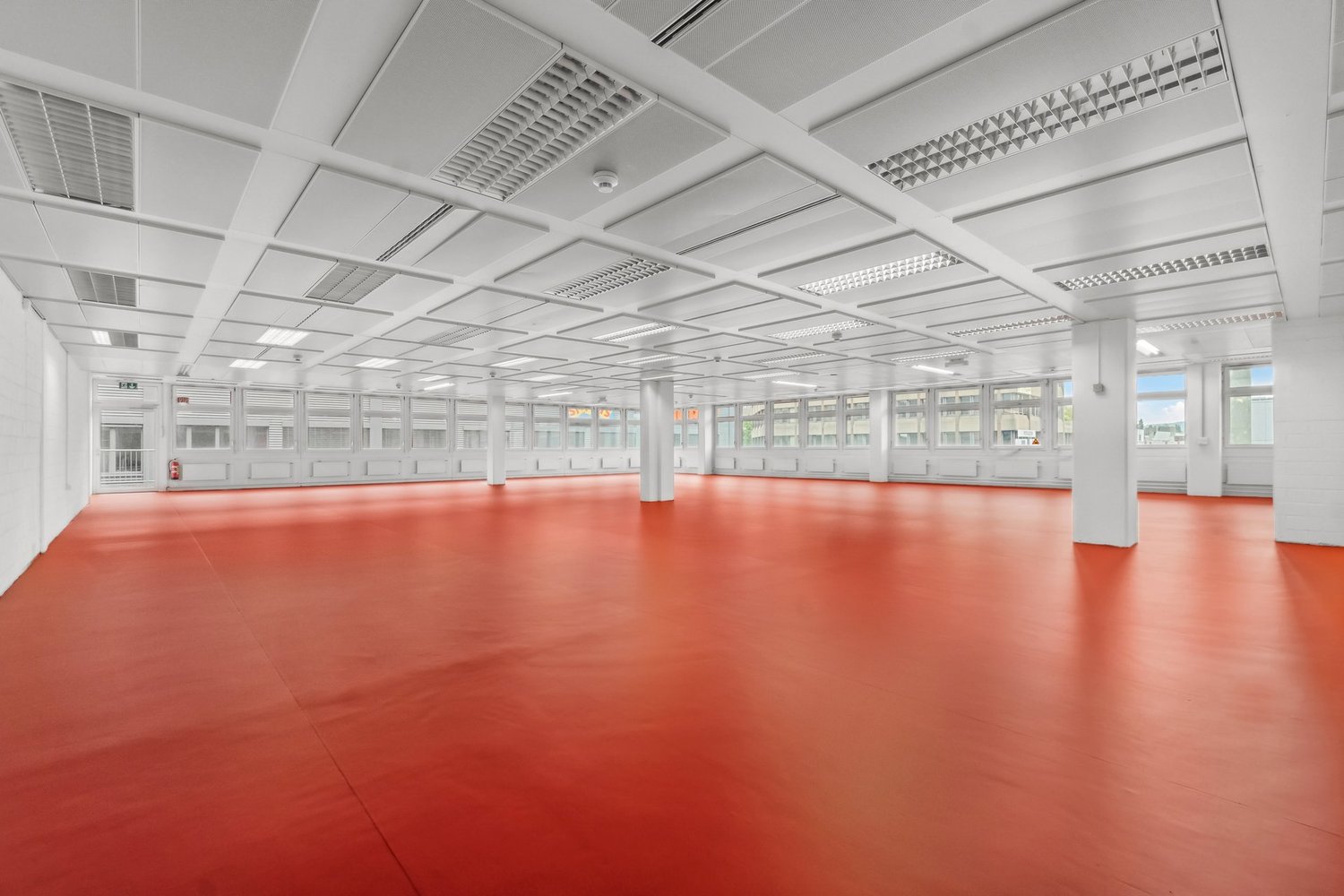 364m² commercial