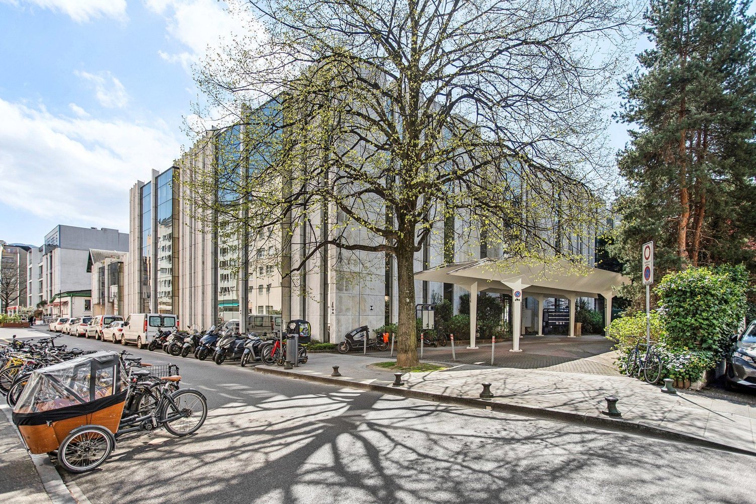 2300m² ufficio
