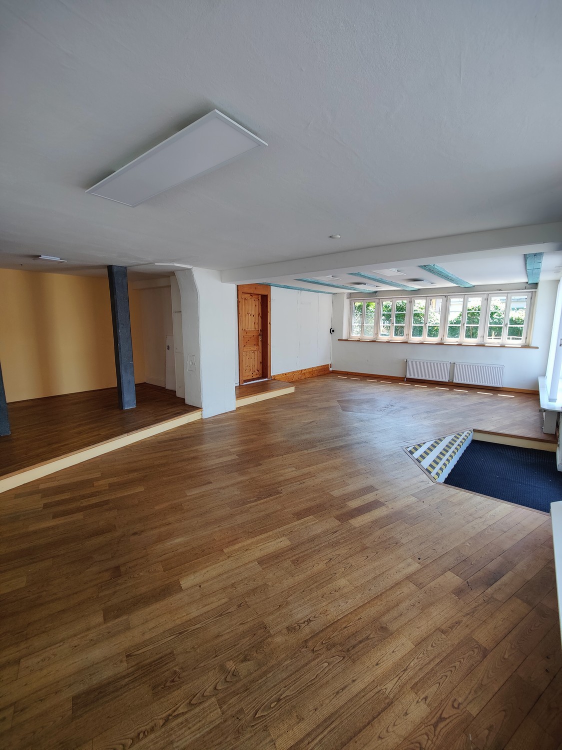 60m² commerciale