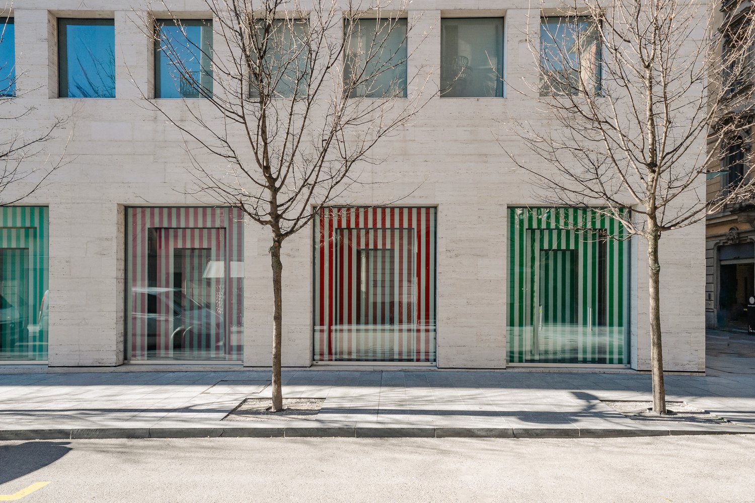 420m² office