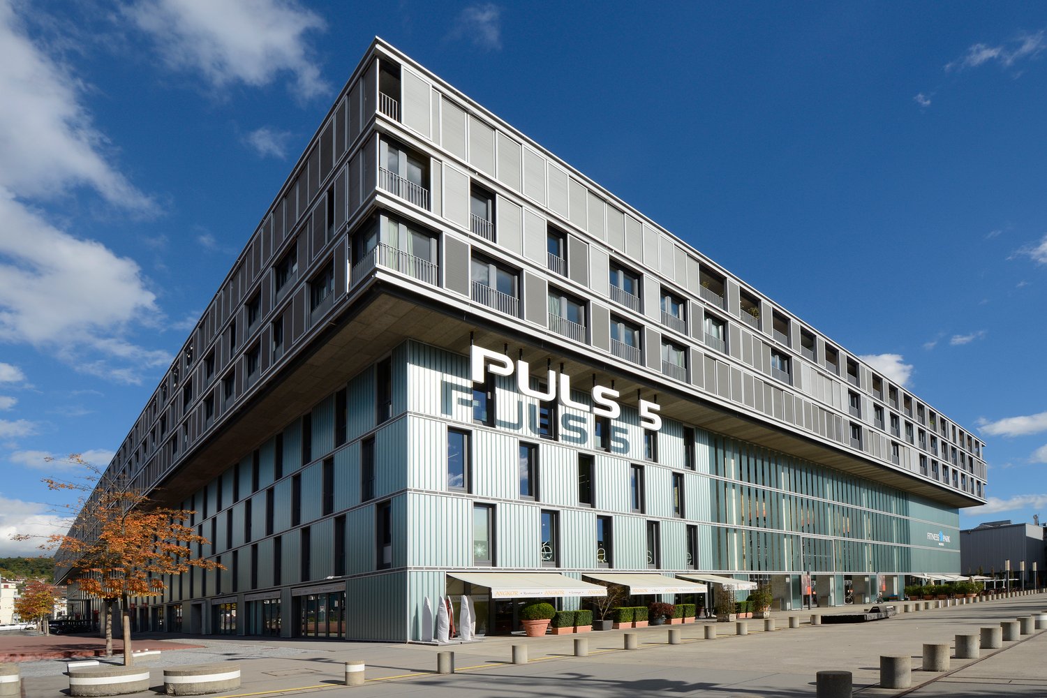 negozio di 633m²
