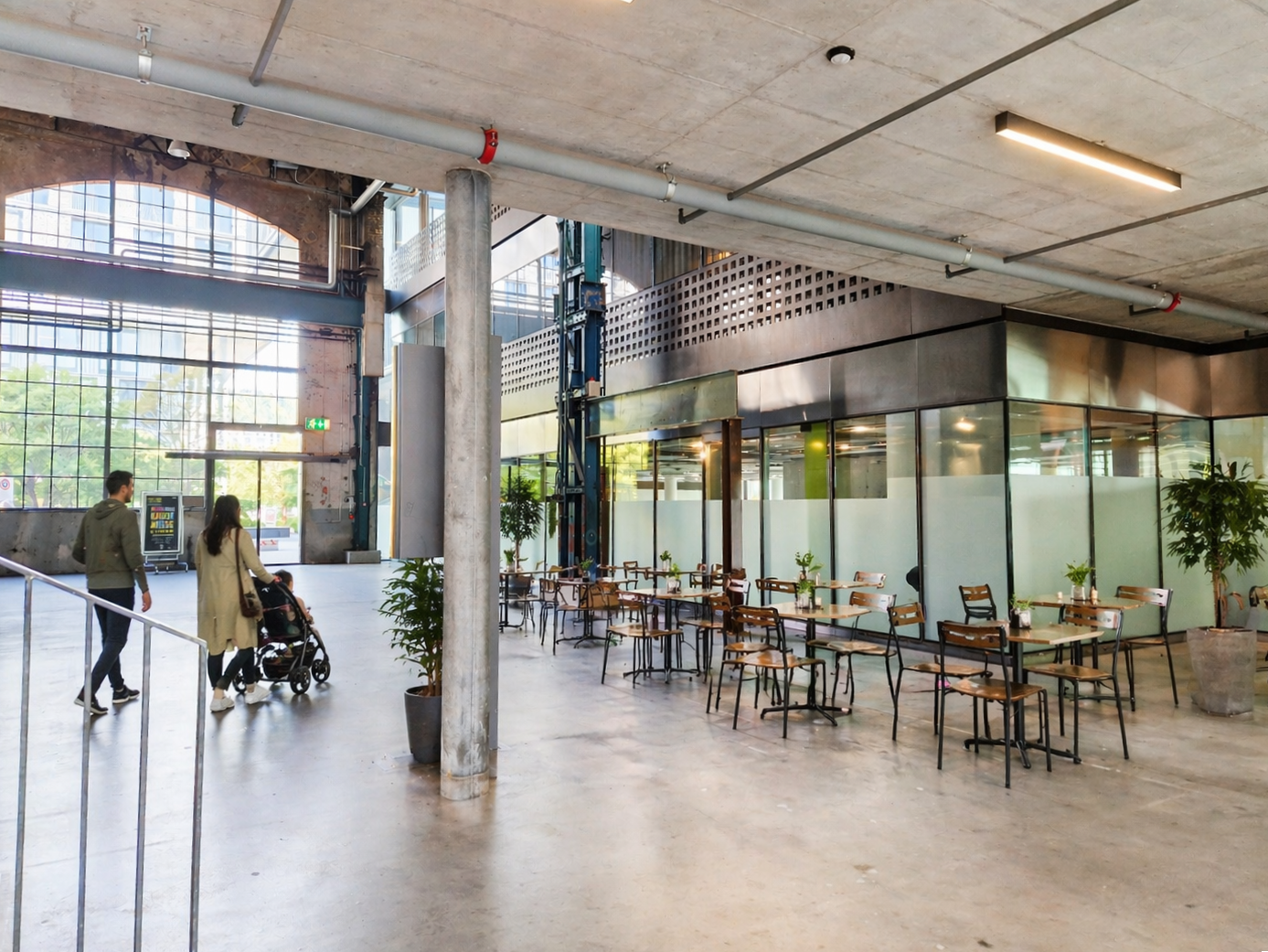 negozio di 633m²