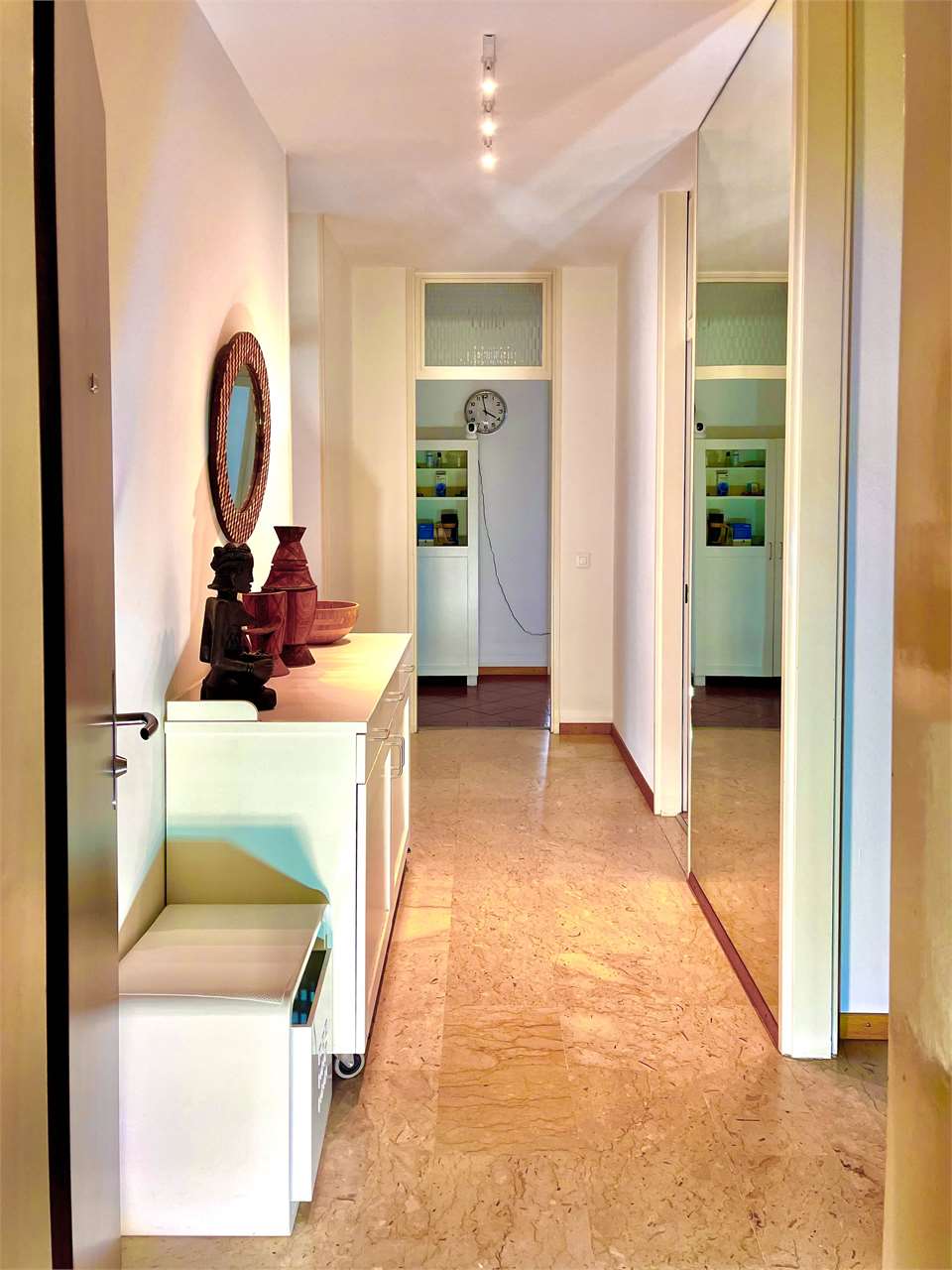 Möblierte 4 ½ Zimmer Wohnung