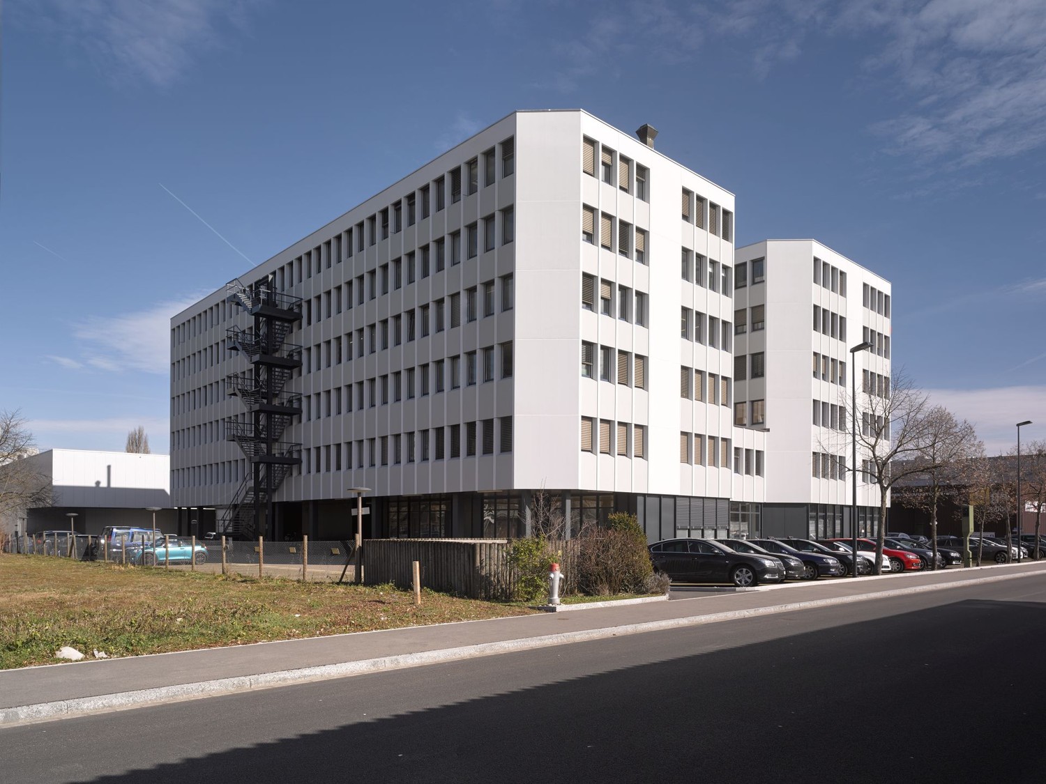 110m² office