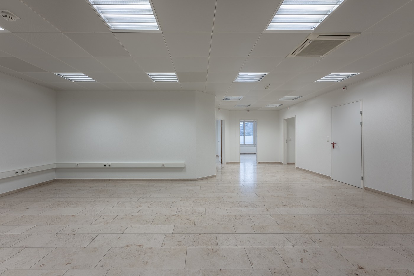 173m² commercial