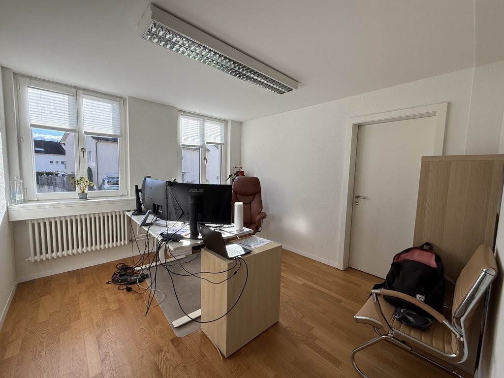 151m² commerciale