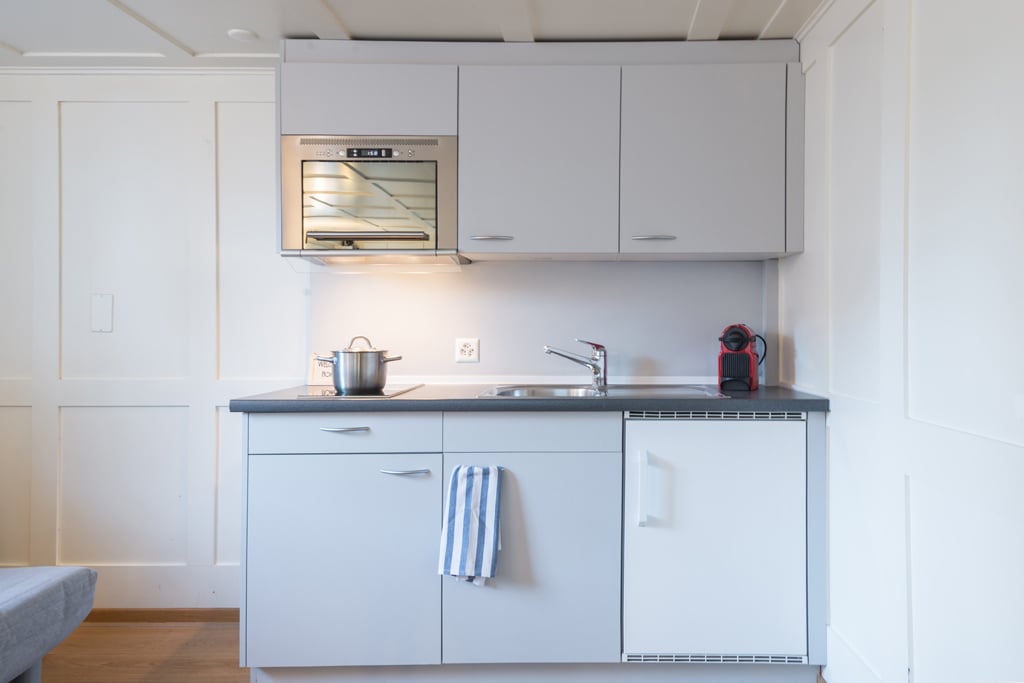 1 room furnished flat
