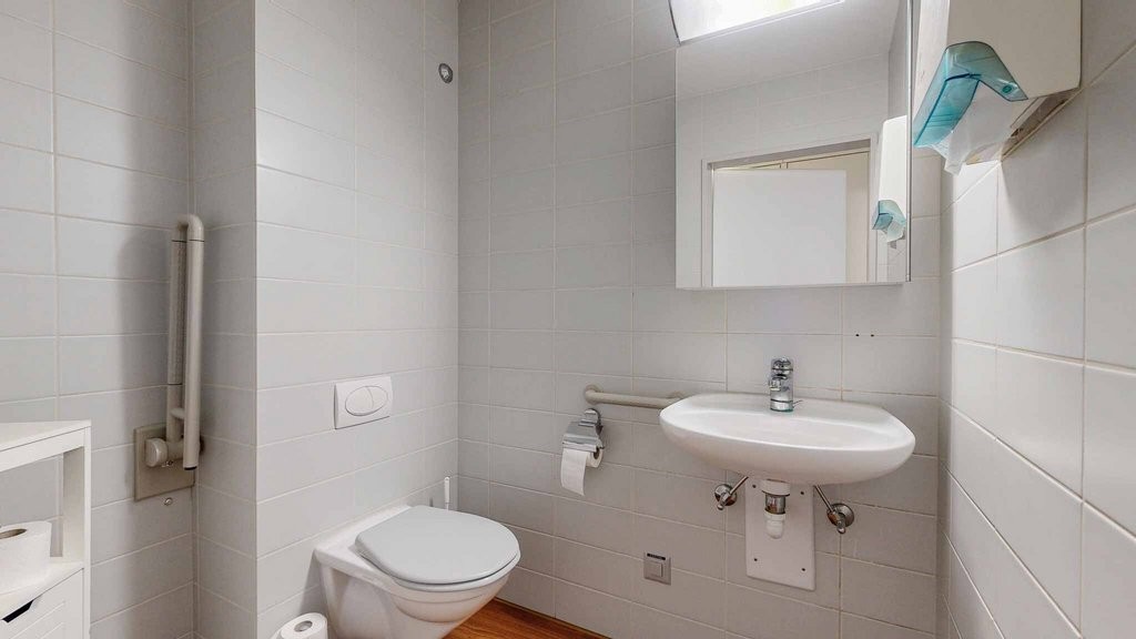 316m² office
