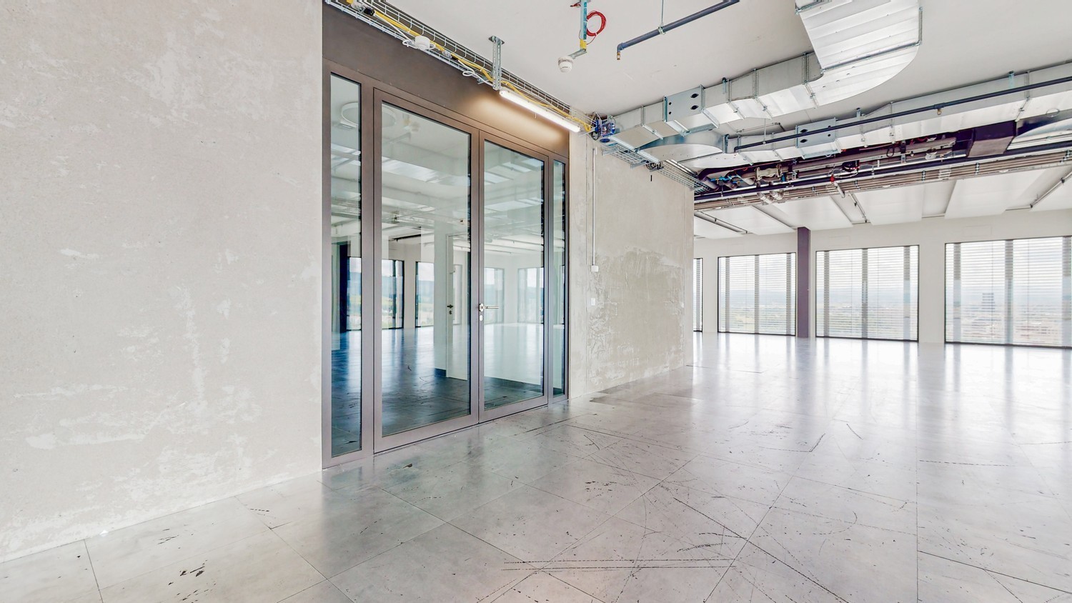 1456m² de bureaux