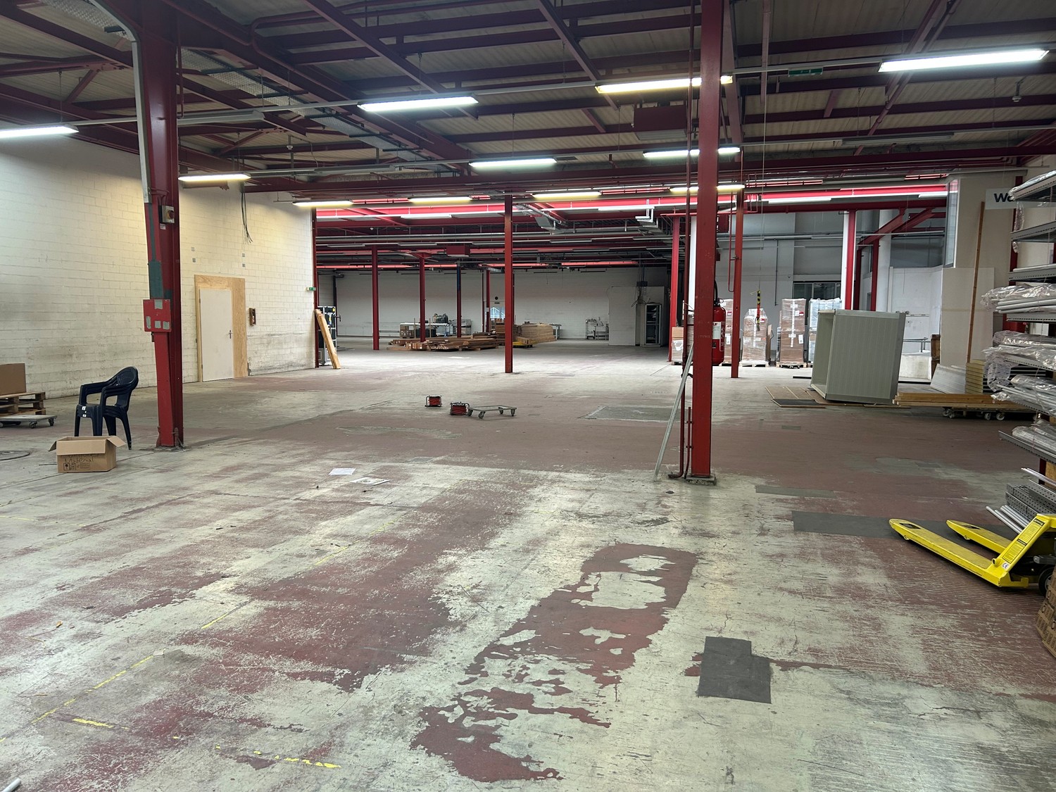 1150m² commercial