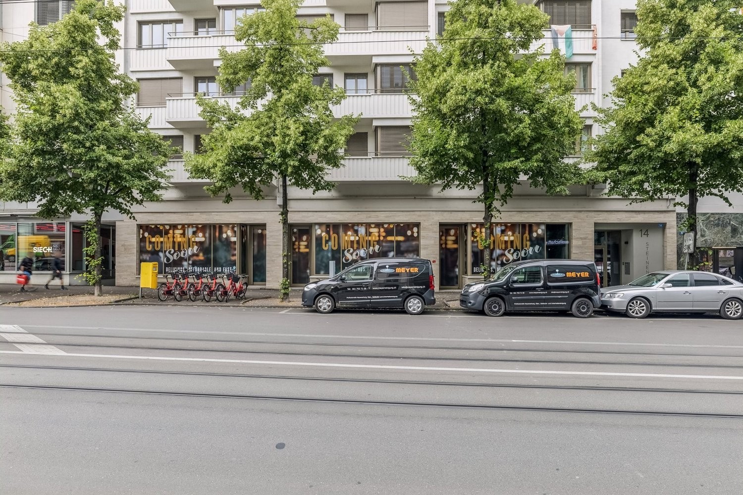 256m² restaurant