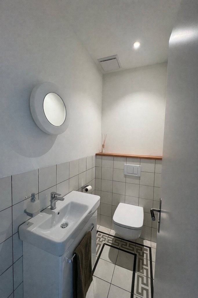 135m² office