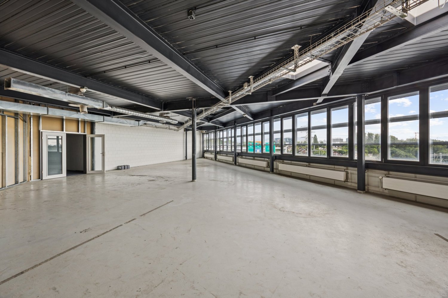 410m² commerciale
