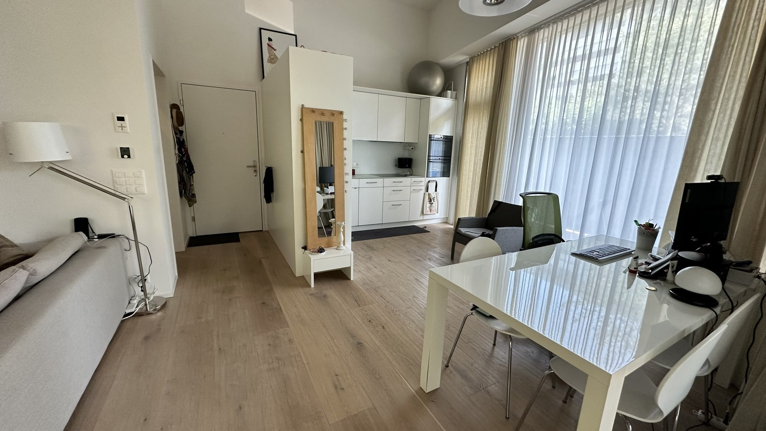 2 ½ rooms furnished flat