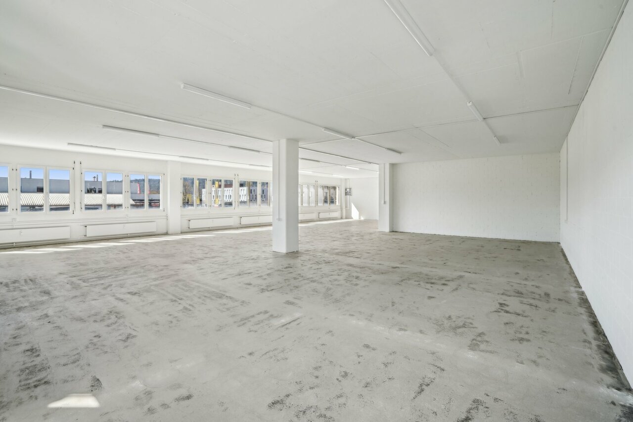 194m² commercial
