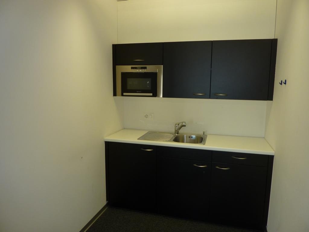 112m² commercial