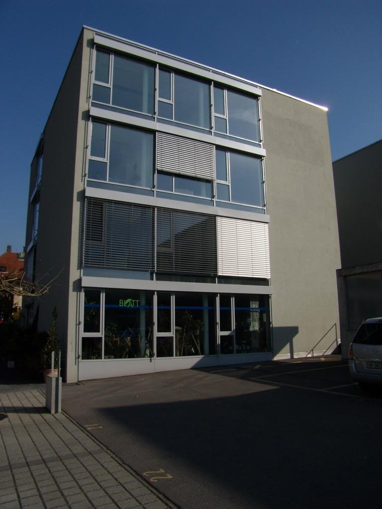 112m² commercial