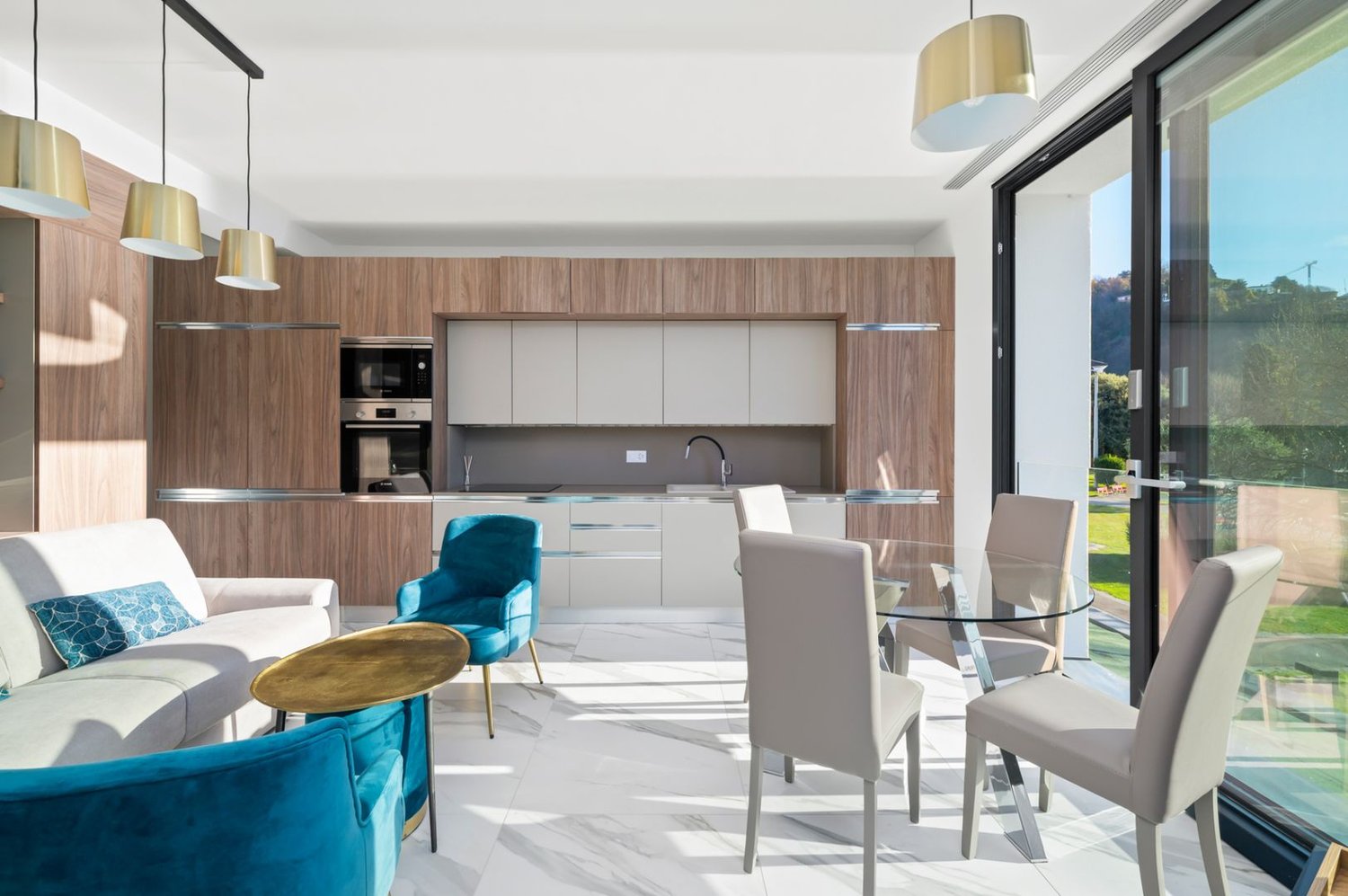 2 Zimmer möblierte Wohnung