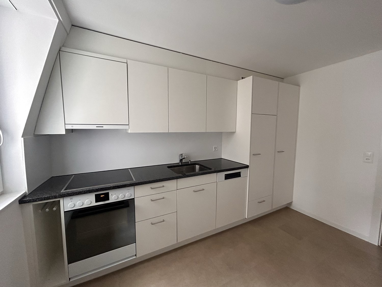 5 rooms apartment