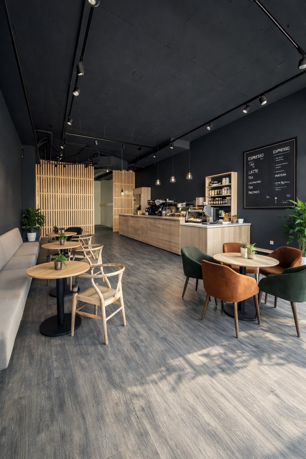 211m² commerciale