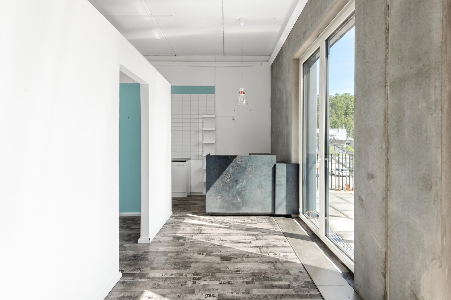 99m² office
