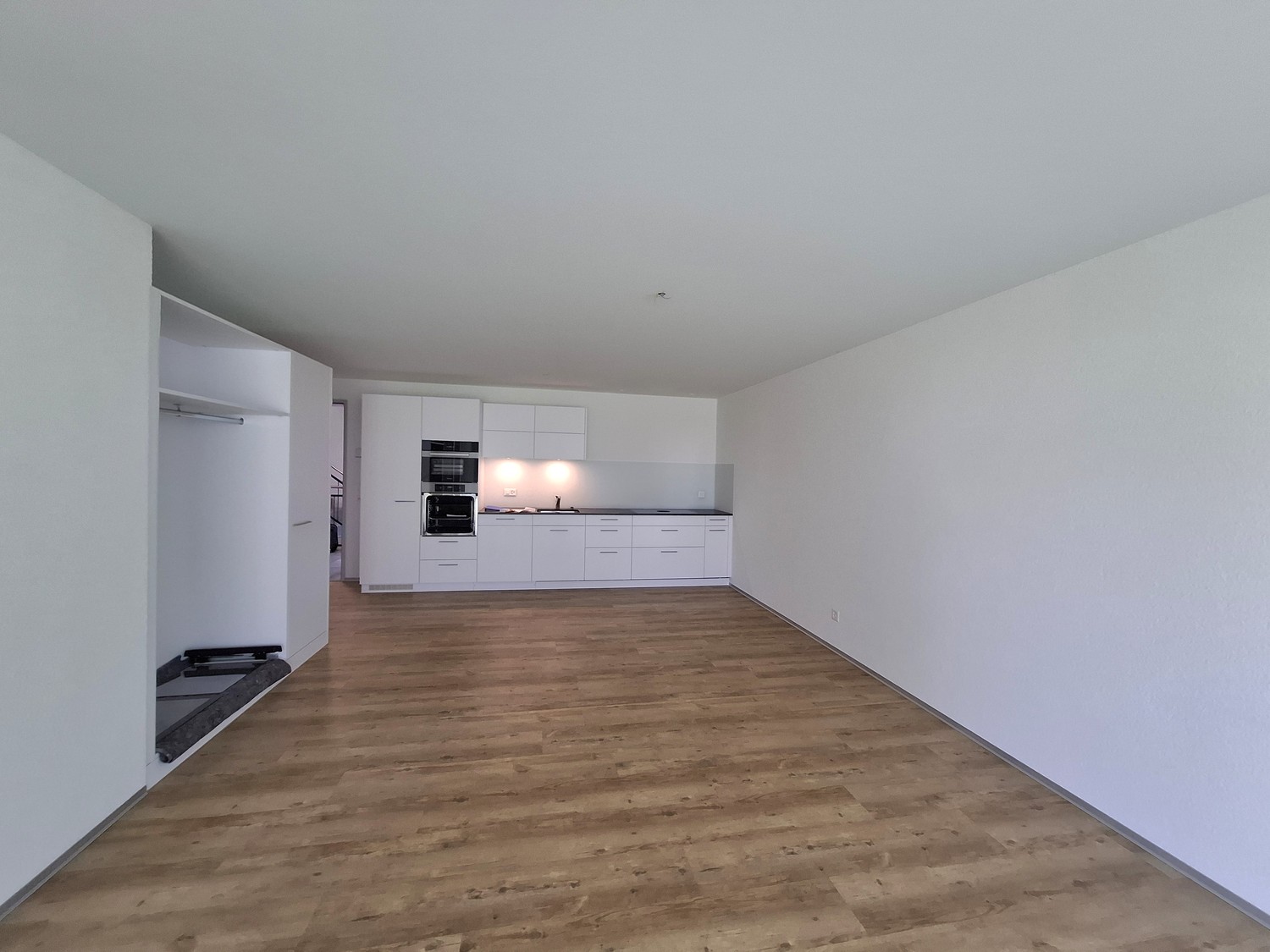 Escl. posto auto in garage sotterraneo 125.- CHF