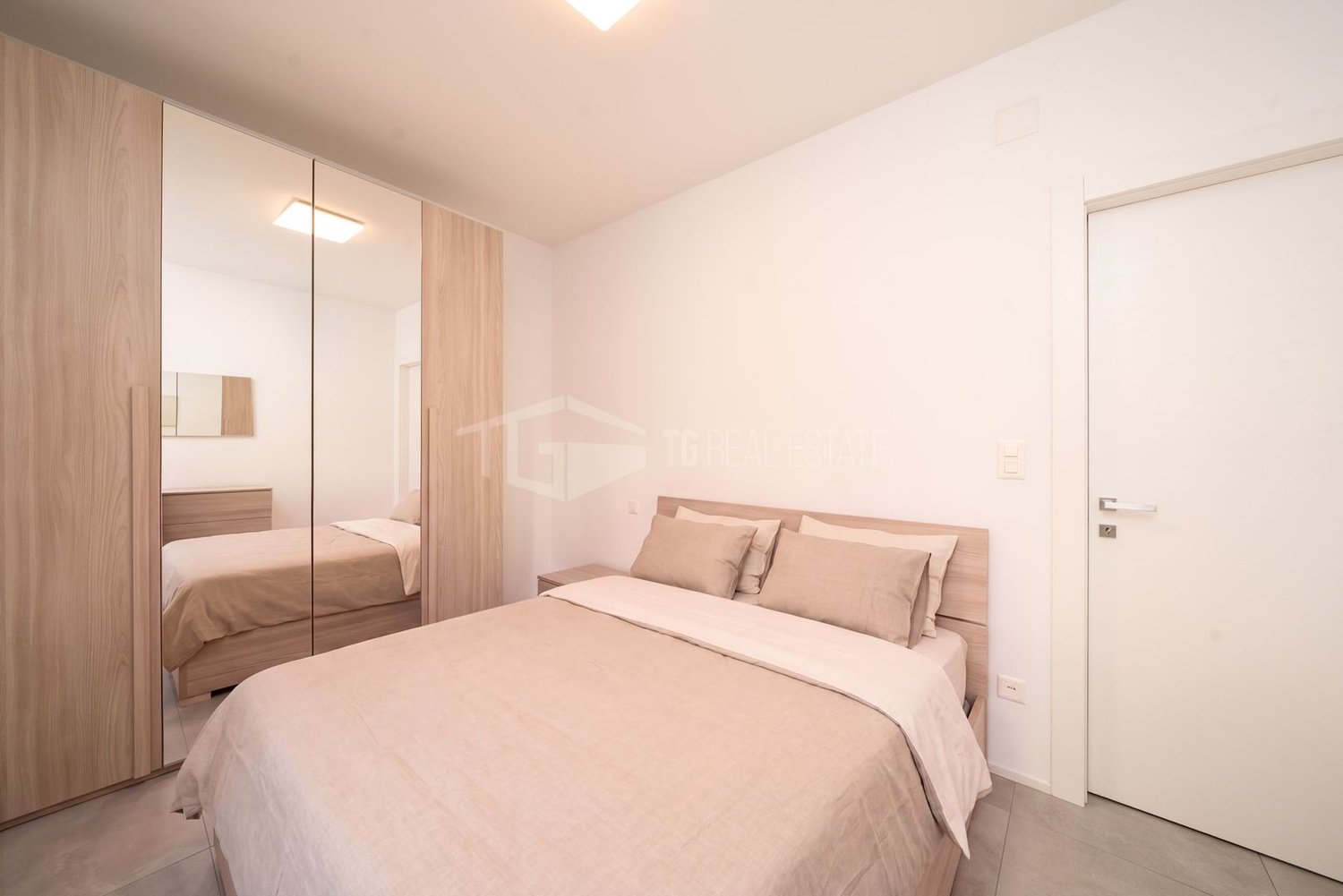 2 ½ Zimmer möblierte Wohnung