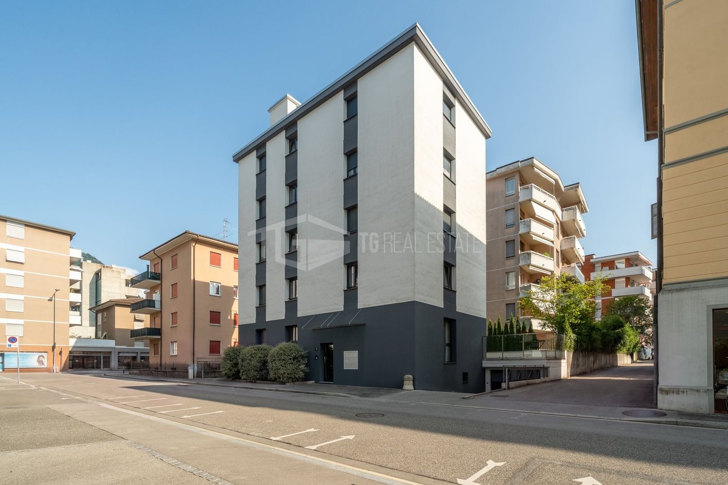 2 ½ Zimmer möblierte Wohnung