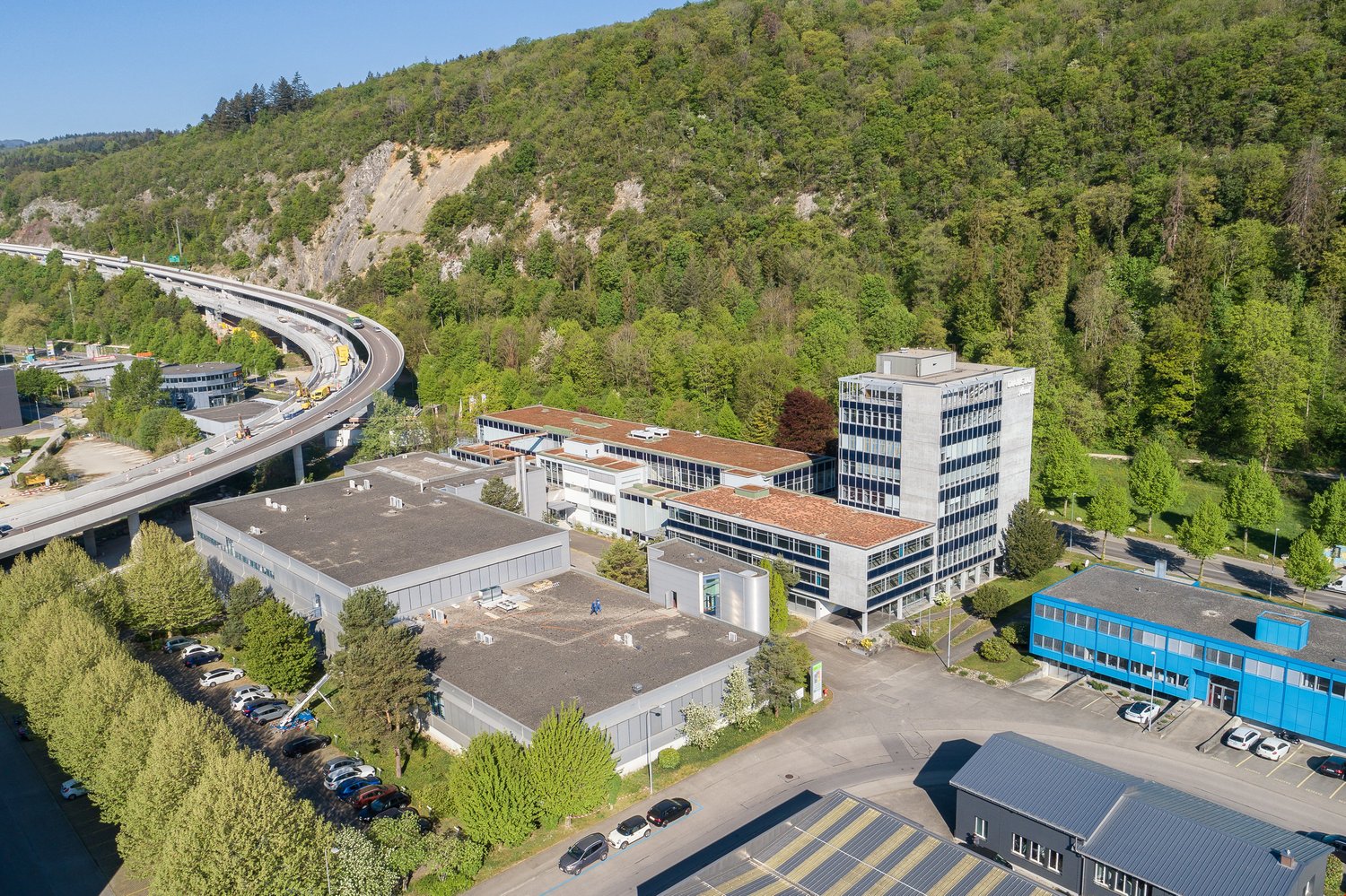 160m² office