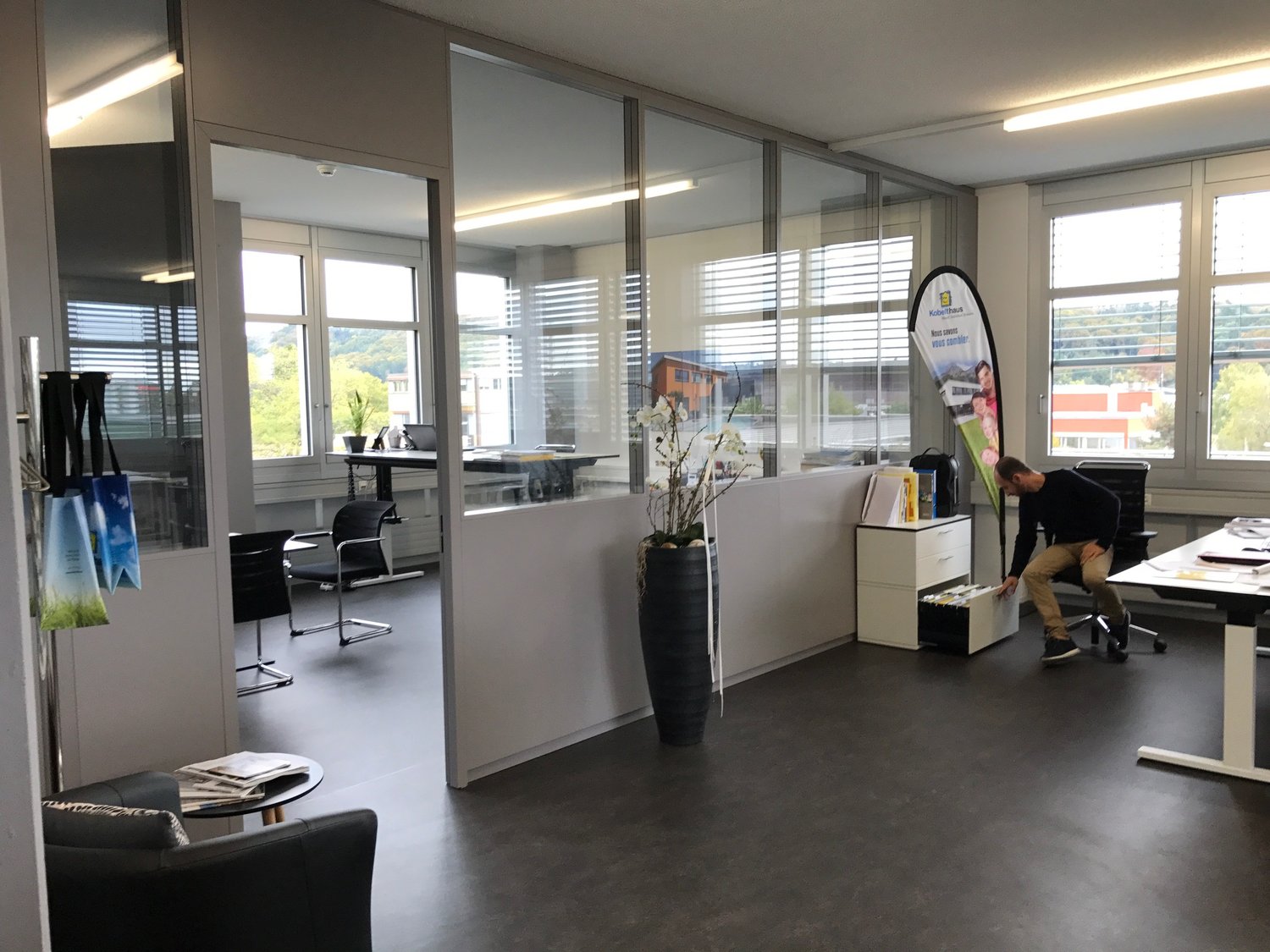 160m² office