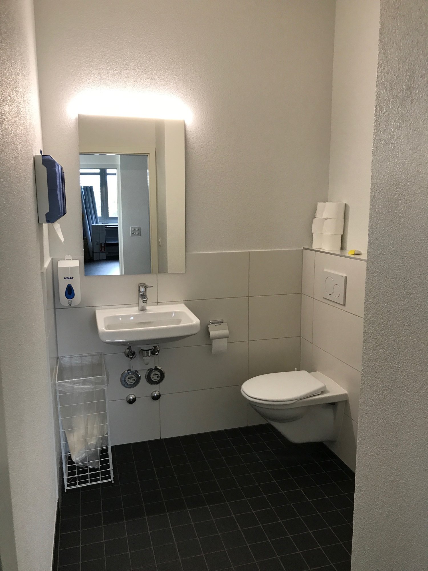 160m² office