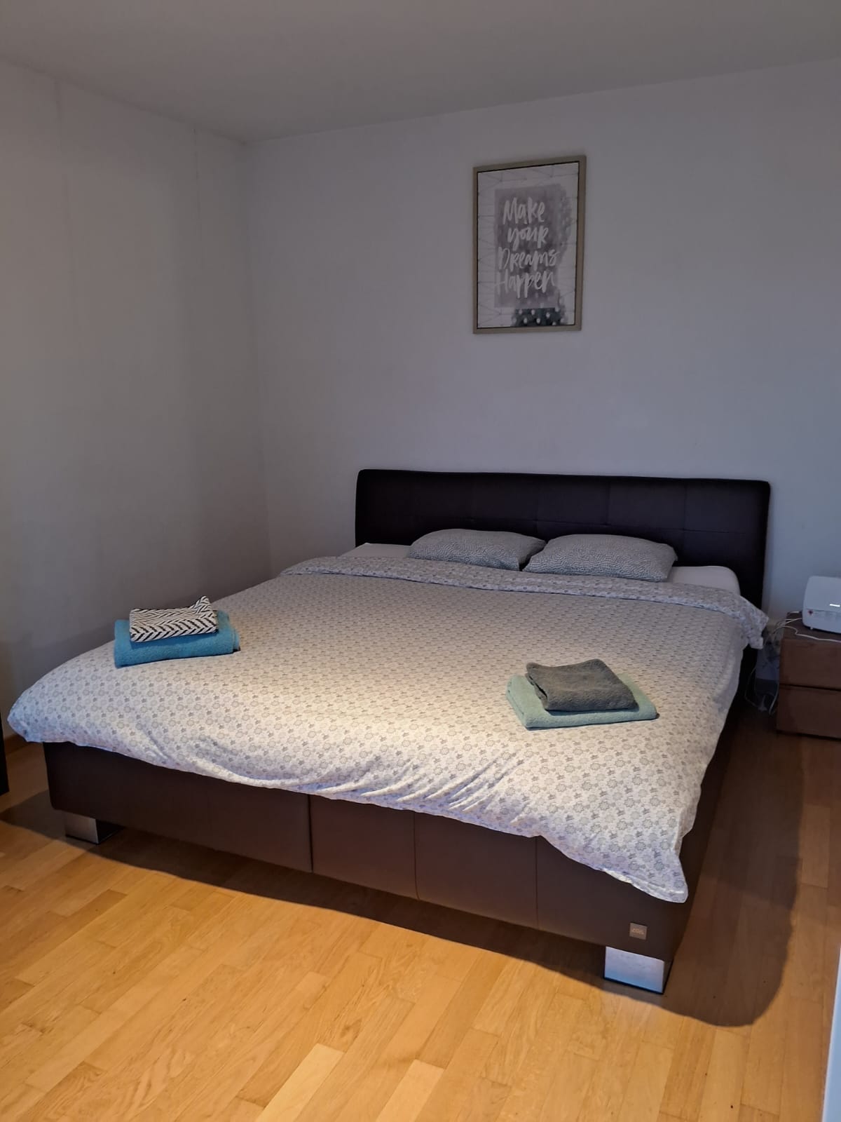 Möblierte 2 ½ Zimmer Wohnung