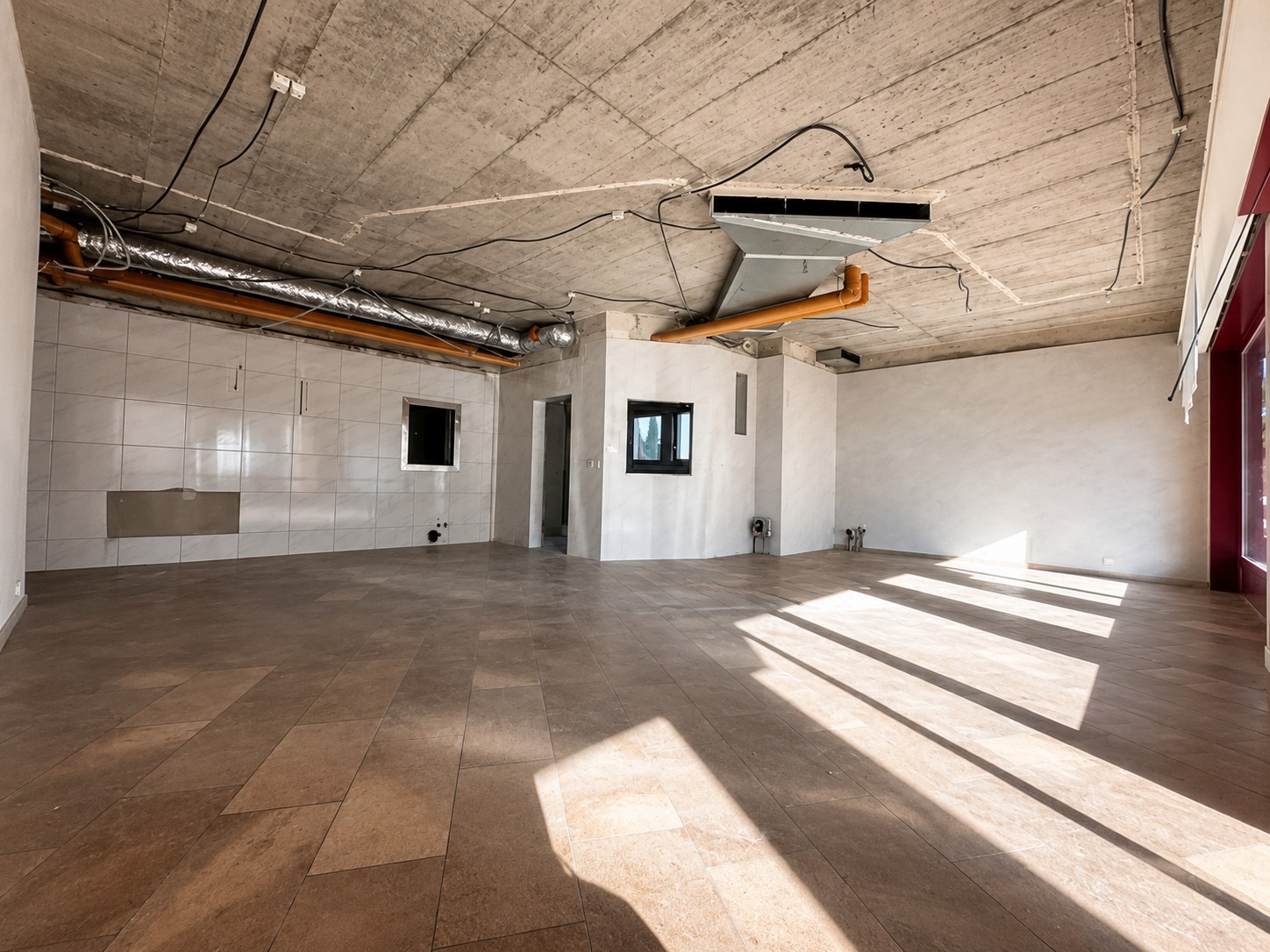 174m² commerciale