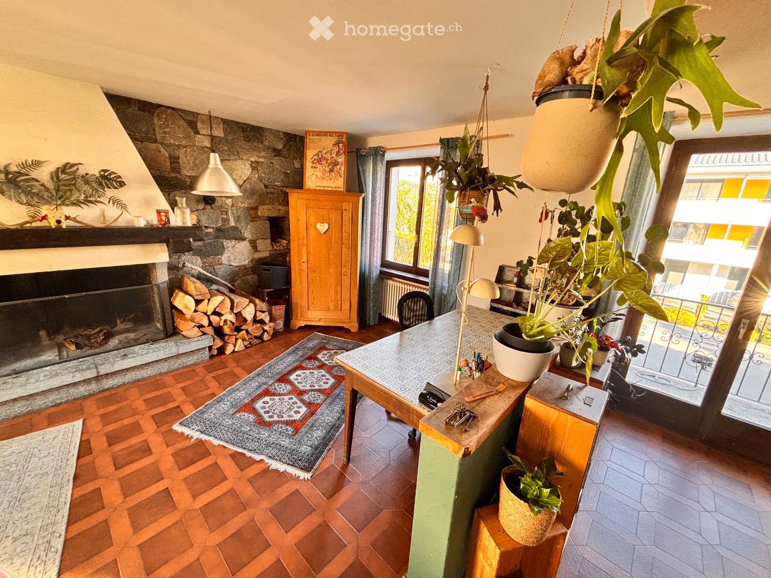 6 rooms apartment