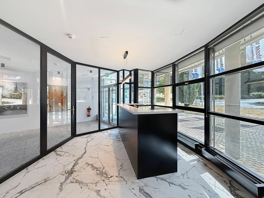 1238m² commerciale