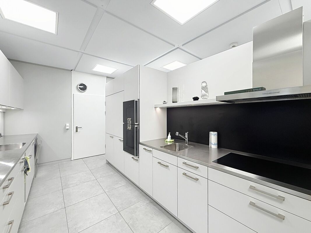 1238m² commerciale