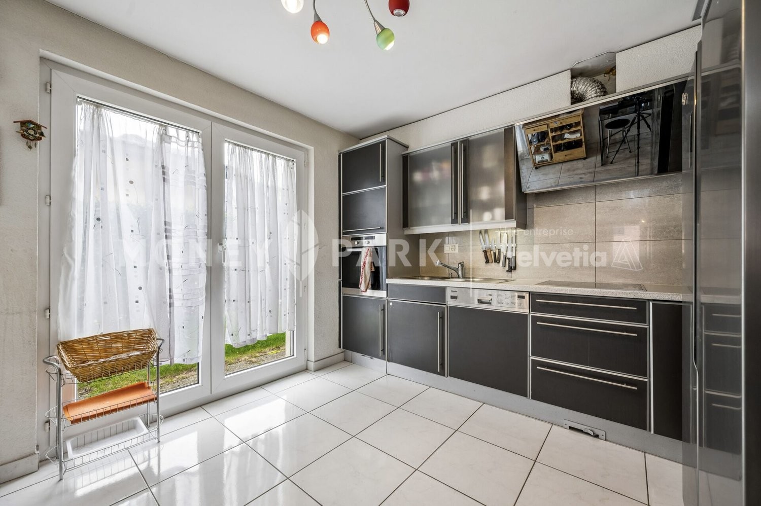 5 rooms villa