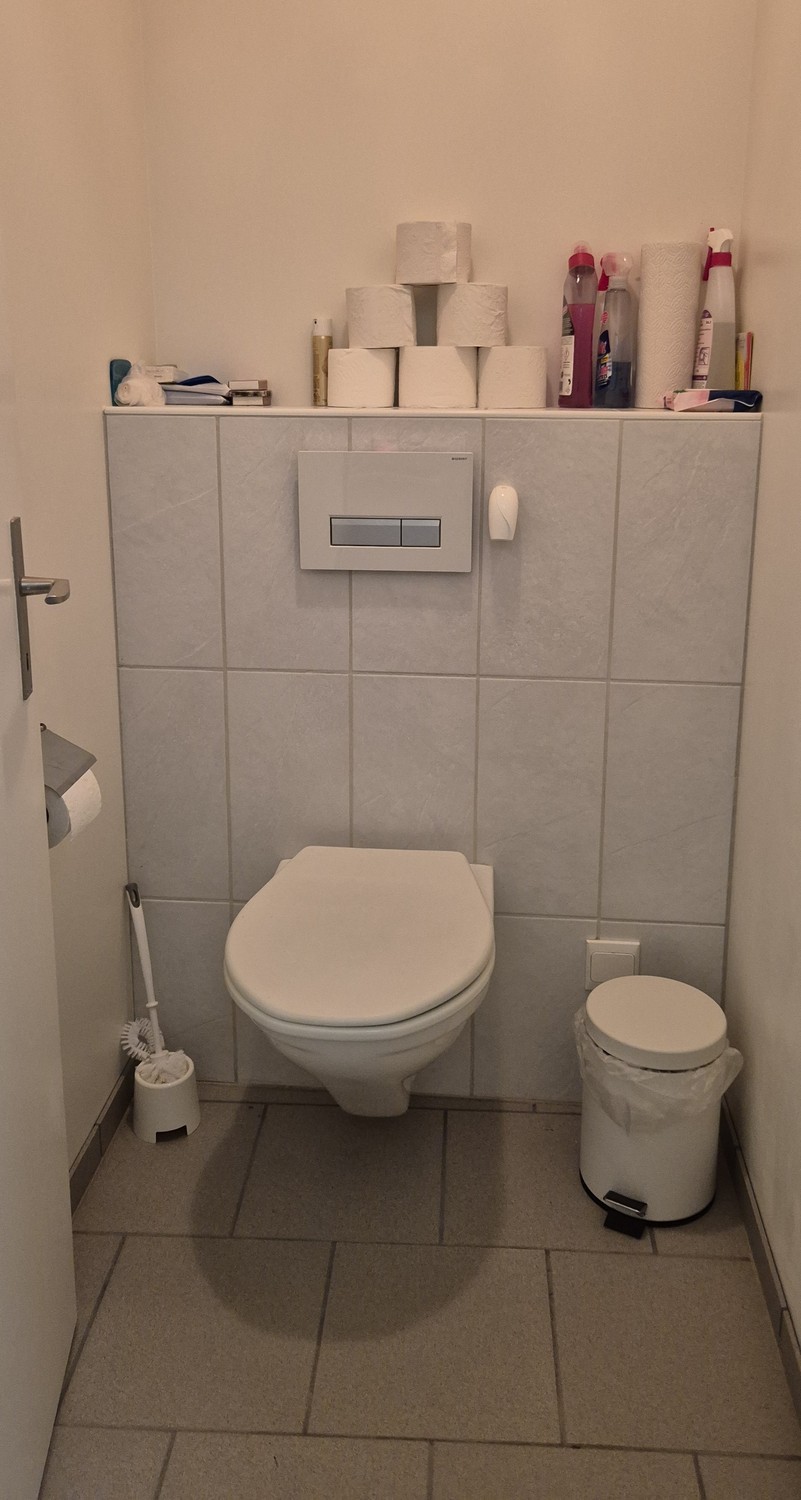 192m² commercial