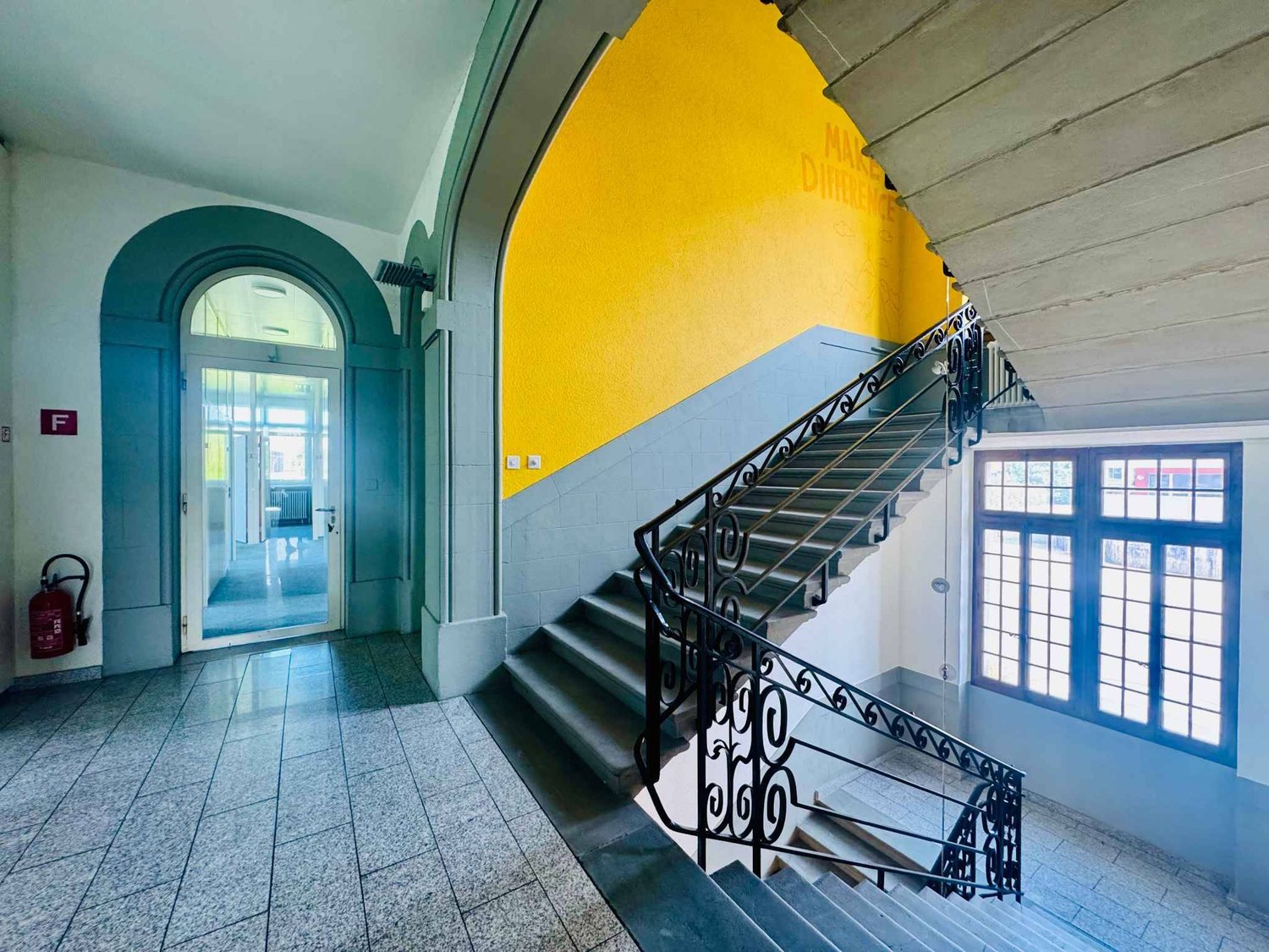 1000m² Wohn- / Geschäftsgebäude