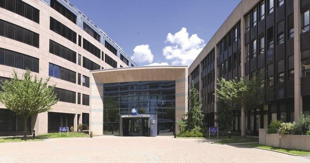 165m² office